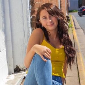 Meet your Posher, Maddie